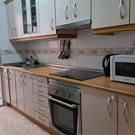 Miro 5 Pax, 300 M To Apartment El Campello